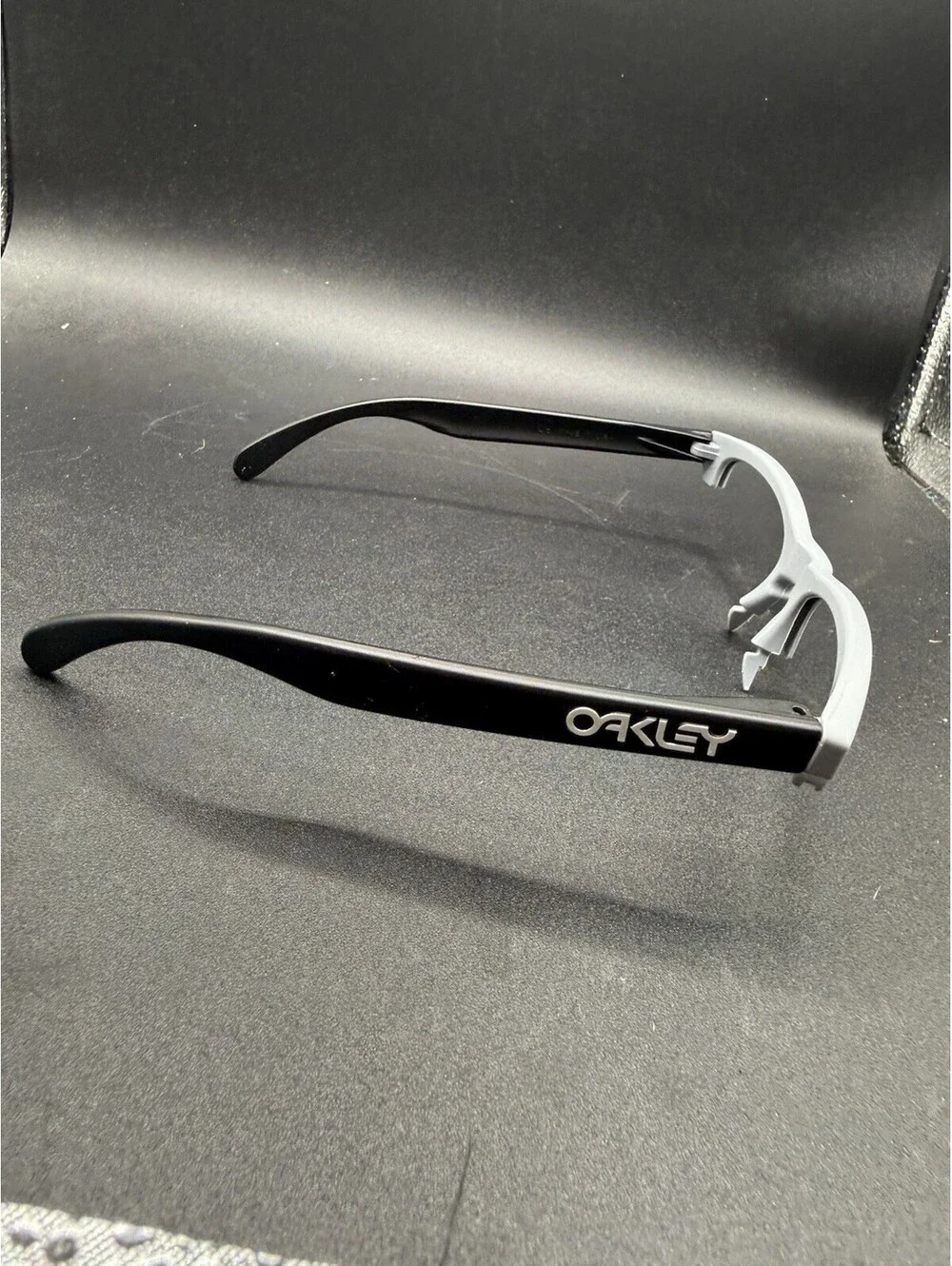 Oakley Frogskin Lite Matte Grey/Black Frame